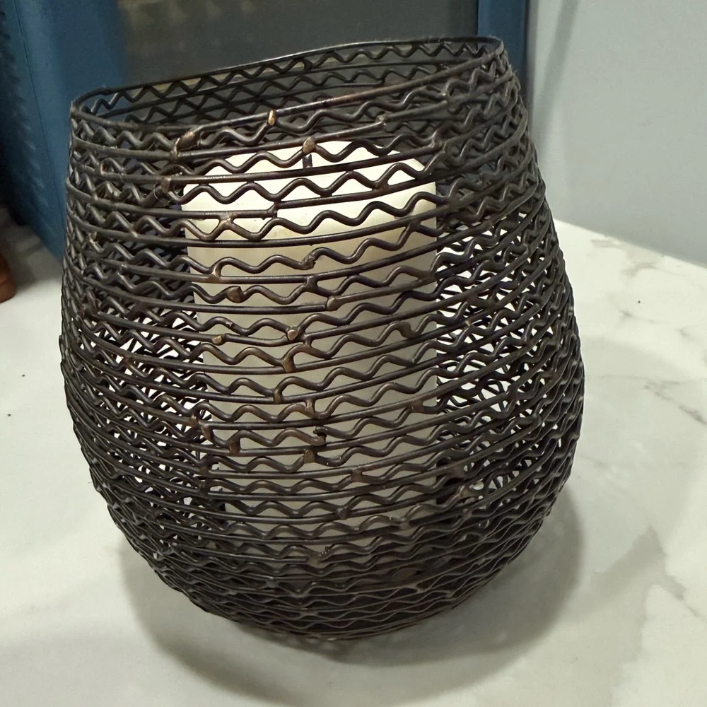 Ashley’s Furniture Desdemona Candle Holder (Set of 2)